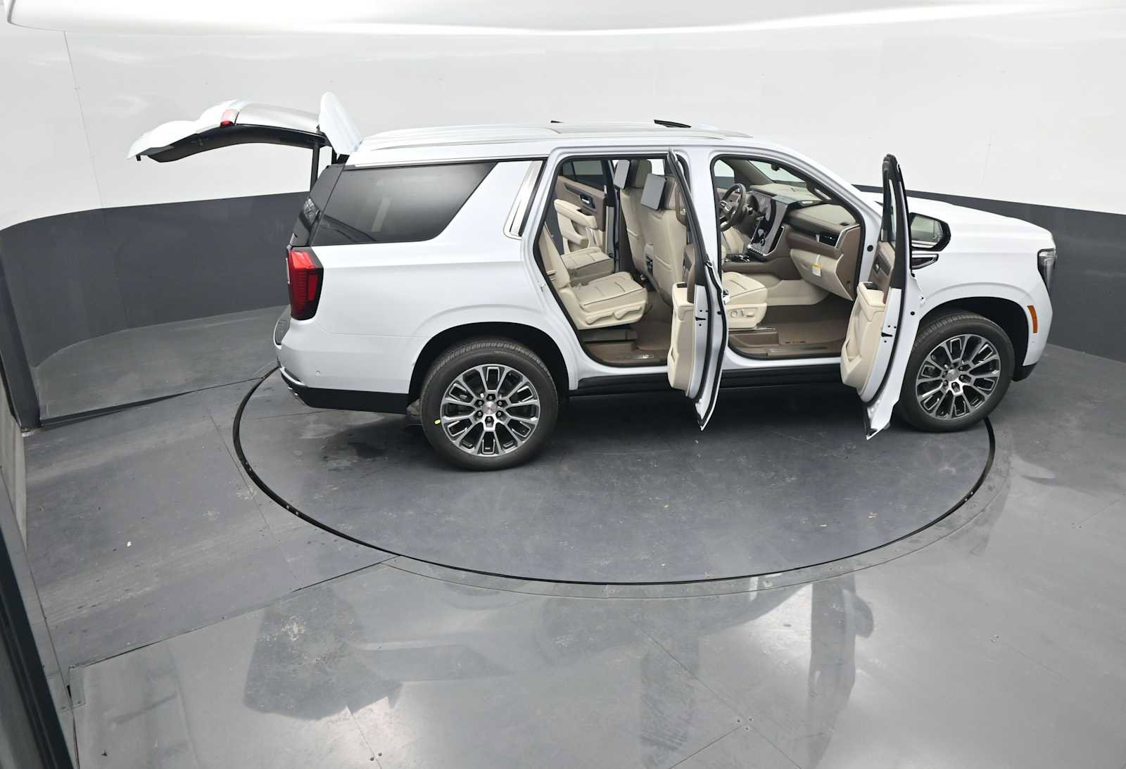 New 2026 GMC Yukon Denali image 36