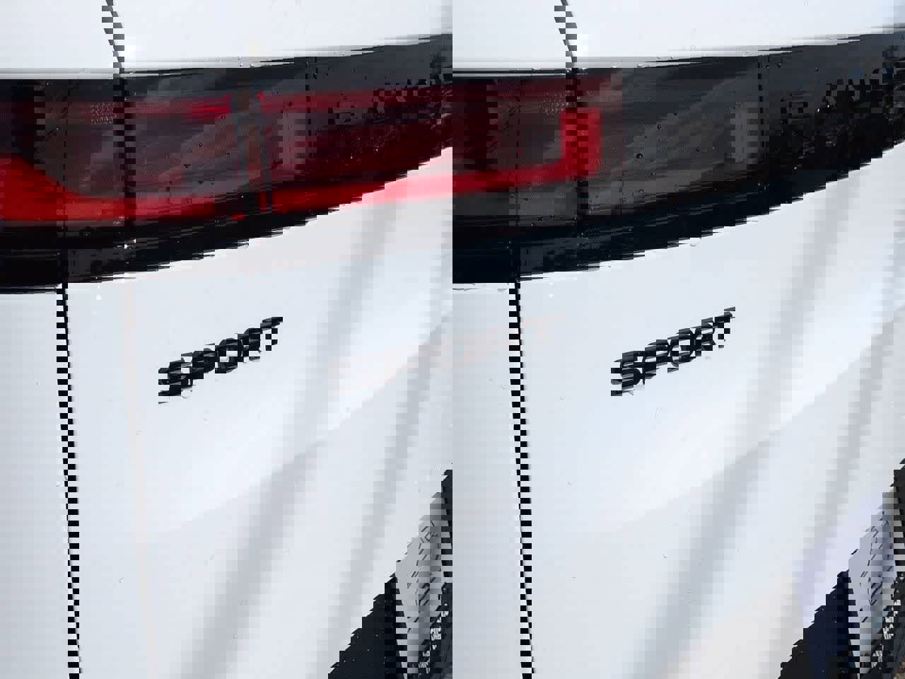 New 2026 Land Rover Range Rover Sport SE AWD/4WD image 12