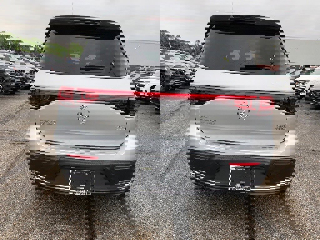 New 2023 Mercedes-Benz EQB 300 4MATIC image 5