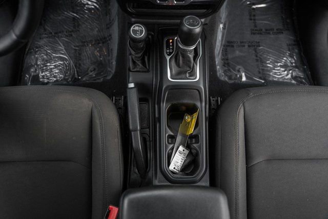 Used 2020 Jeep Wrangler Sport image 27