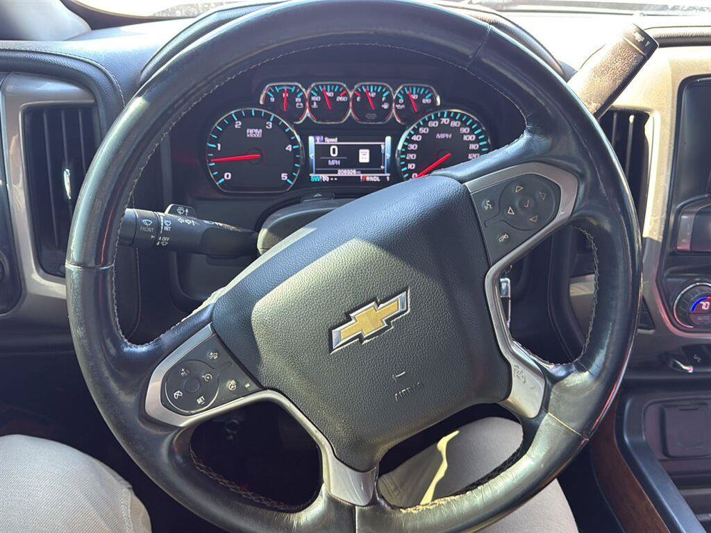 Used 2017 Chevrolet Silverado 2500 High Country w/ Duramax Plus Package AWD/4WD image 4