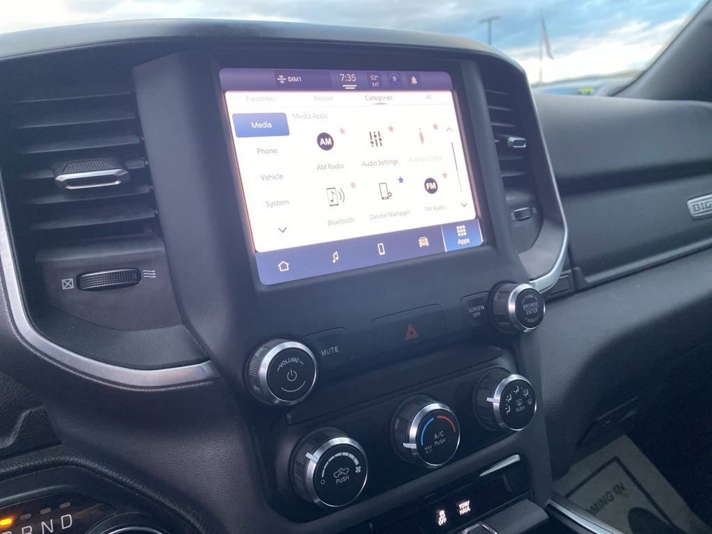 Used 2022 RAM 1500 Big Horn AWD/4WD image 17