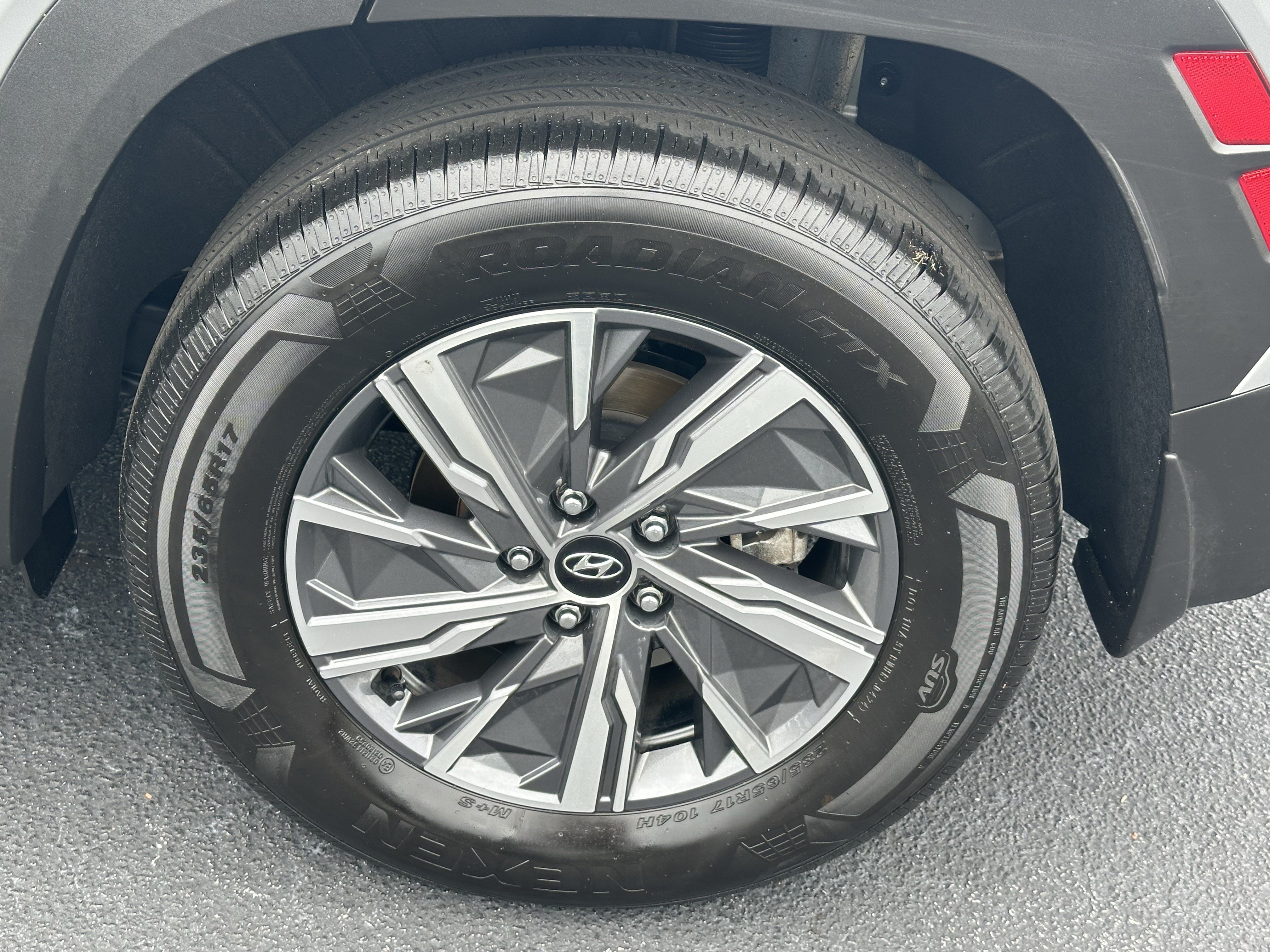 Used 2024 Hyundai Tucson Blue AWD/4WD image 20