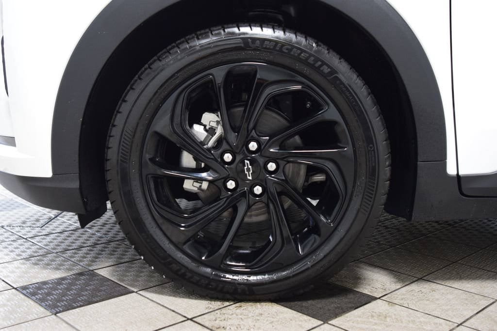 New 2027 Chevrolet Bolt RS FWD image 27