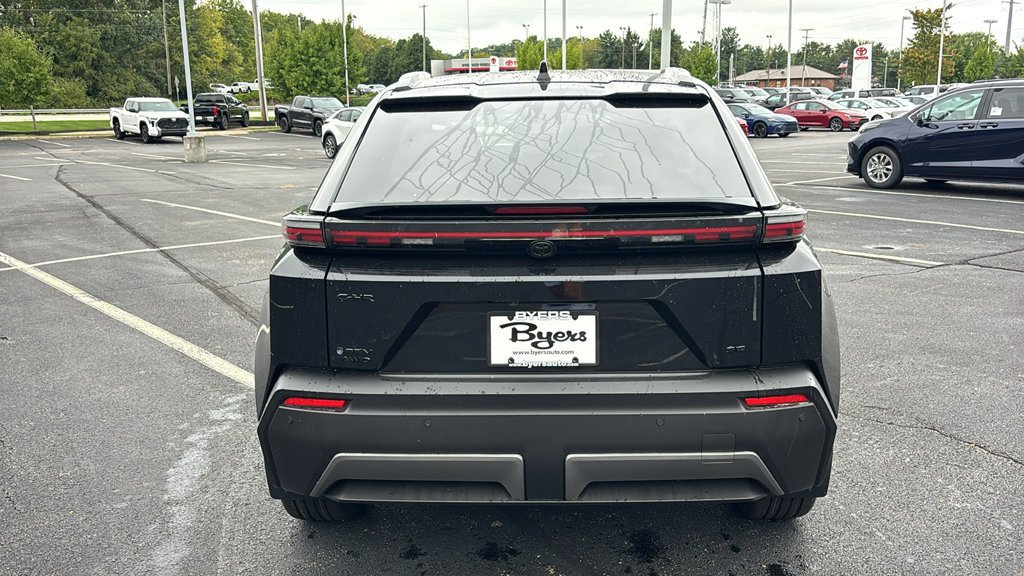 New 2026 Toyota C-HR AWD/4WD image 28