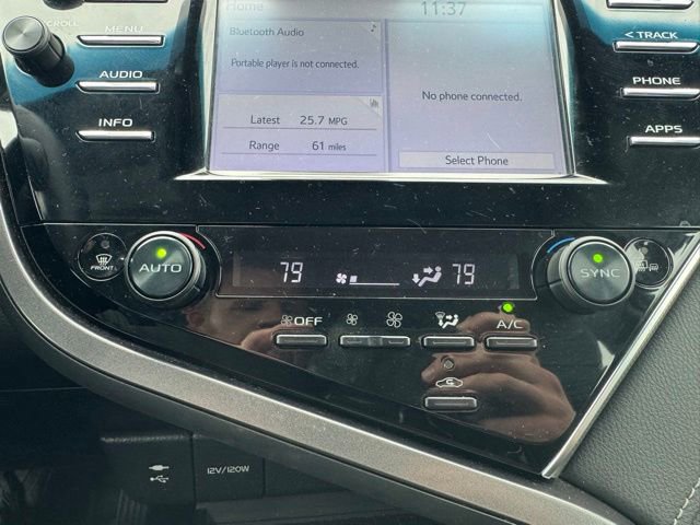 Used 2018 Toyota Camry XSE FWD image 24