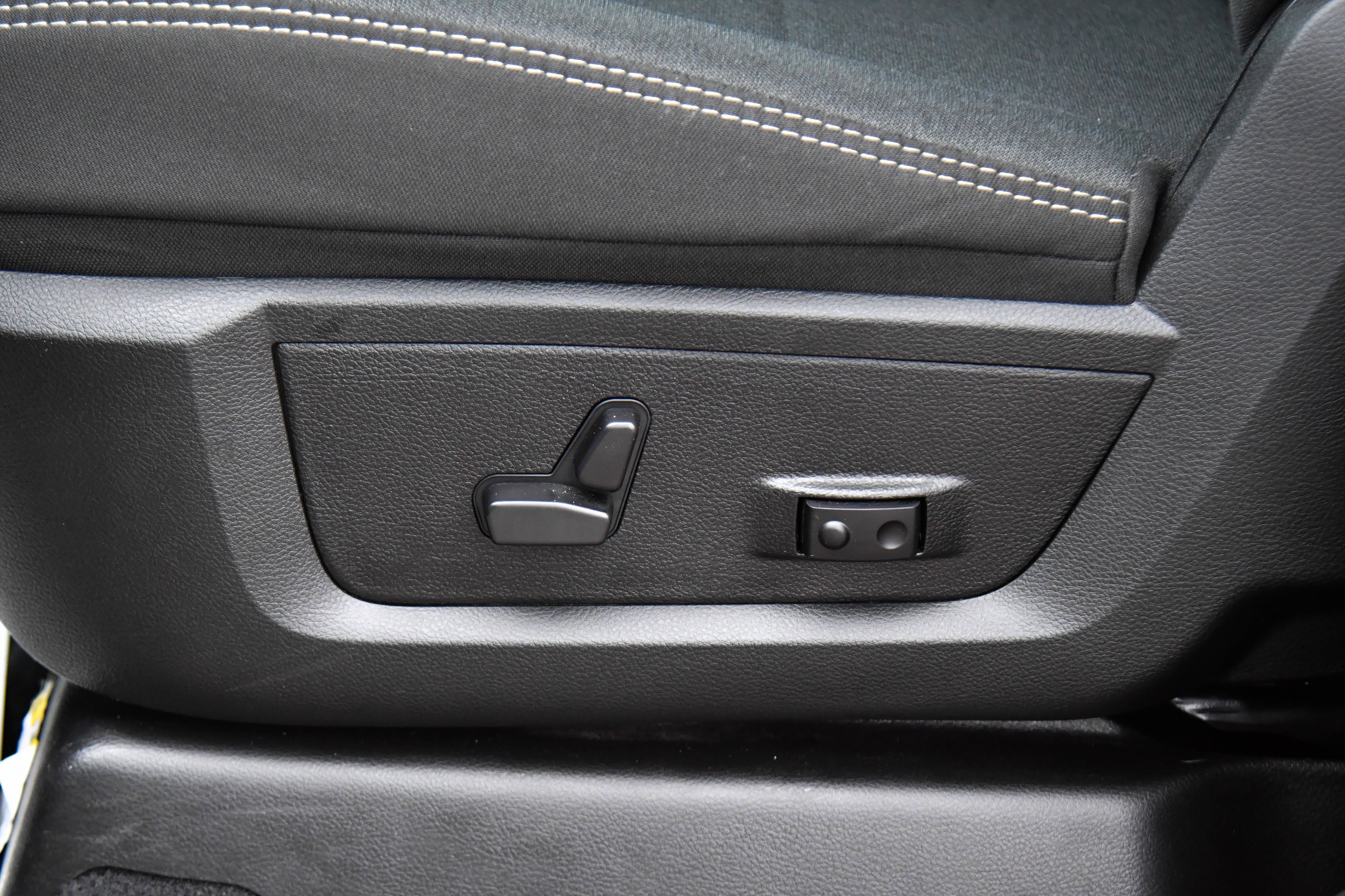 Used 2026 RAM 2500 Big Horn AWD/4WD image 18