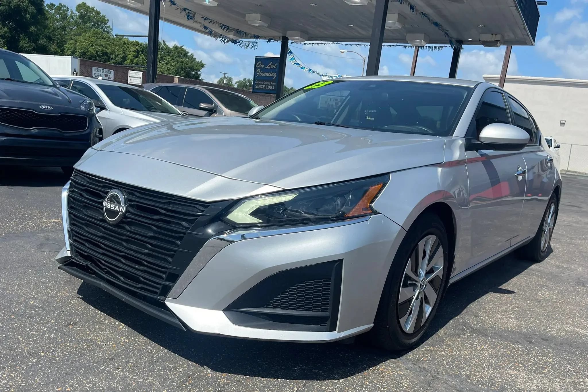Used 2023 Nissan Altima 2.5 S FWD image 1