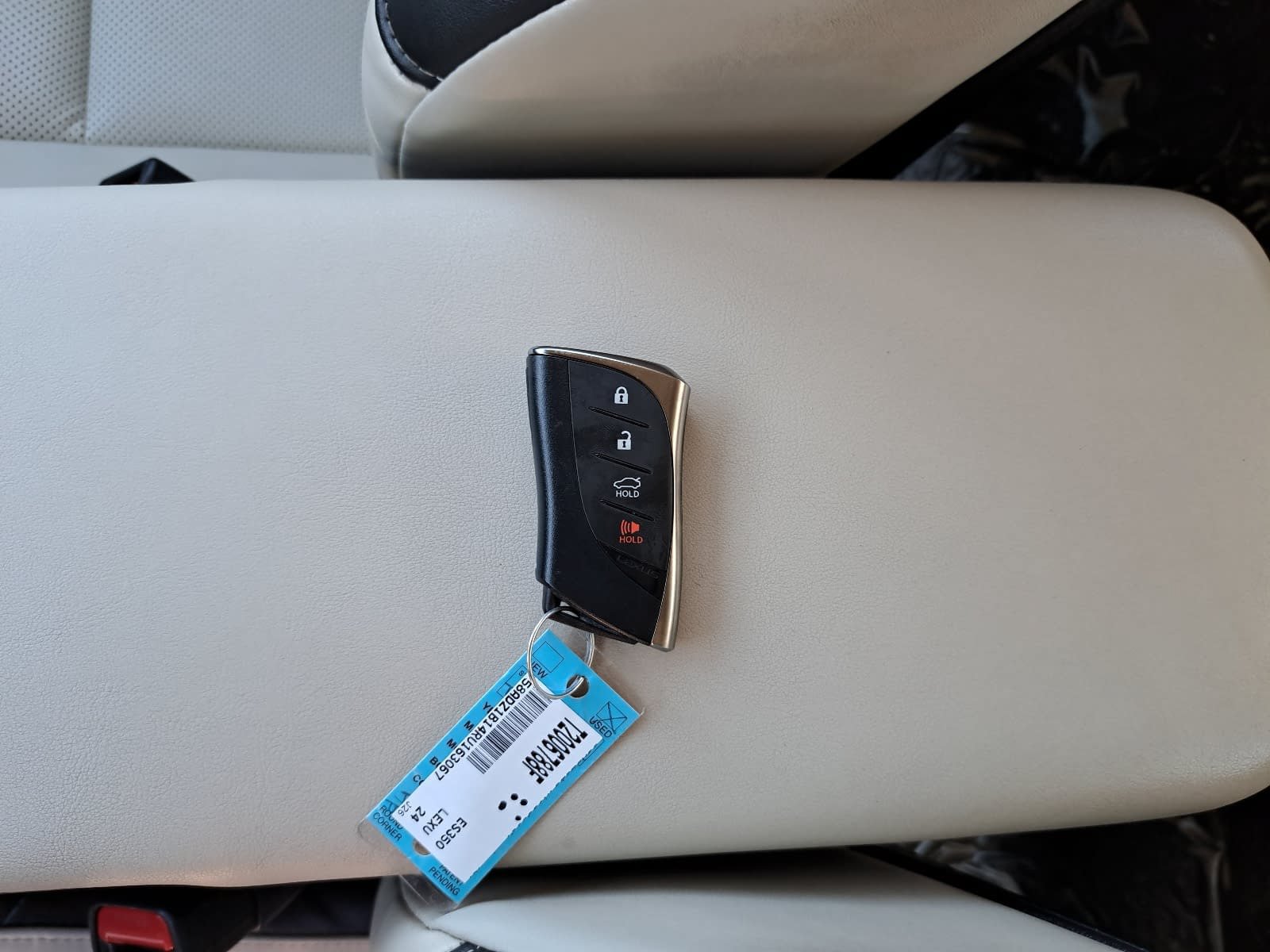 Used 2024 Lexus ES 350 w/ Premium Package FWD image 39