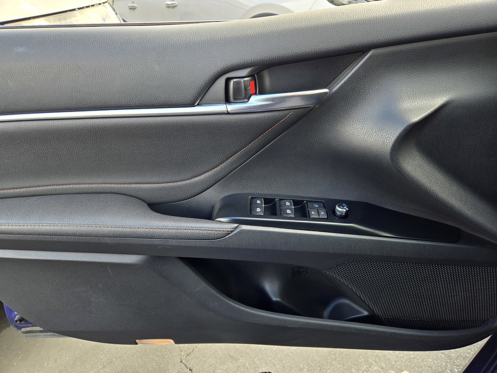 Used 2018 Toyota Camry XLE w/ Audio Package FWD image 26