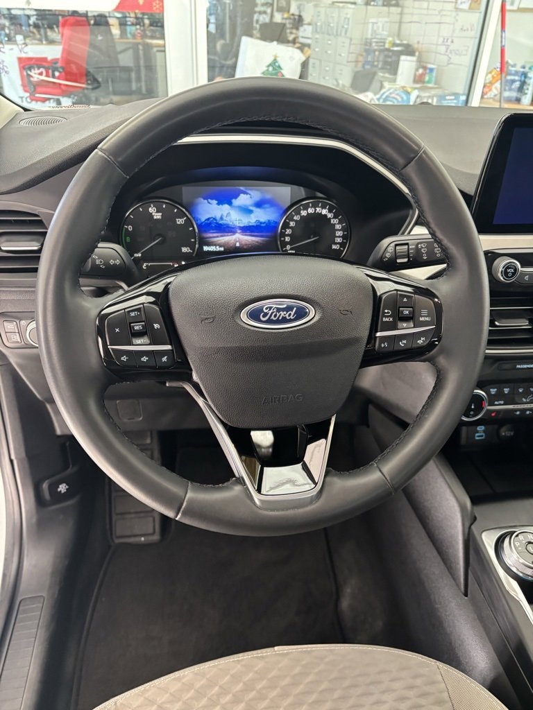 Used 2022 Ford Escape SE w/ Convenience Package image 12
