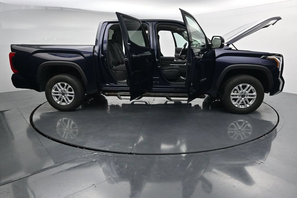 Used 2023 Toyota Tundra SR5 w/ SR5 Convenience Package AWD/4WD image 37