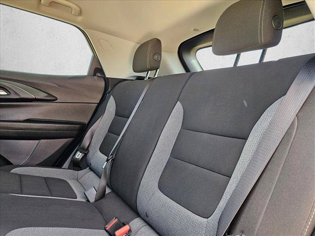 Used 2025 Chevrolet TrailBlazer LT FWD image 17
