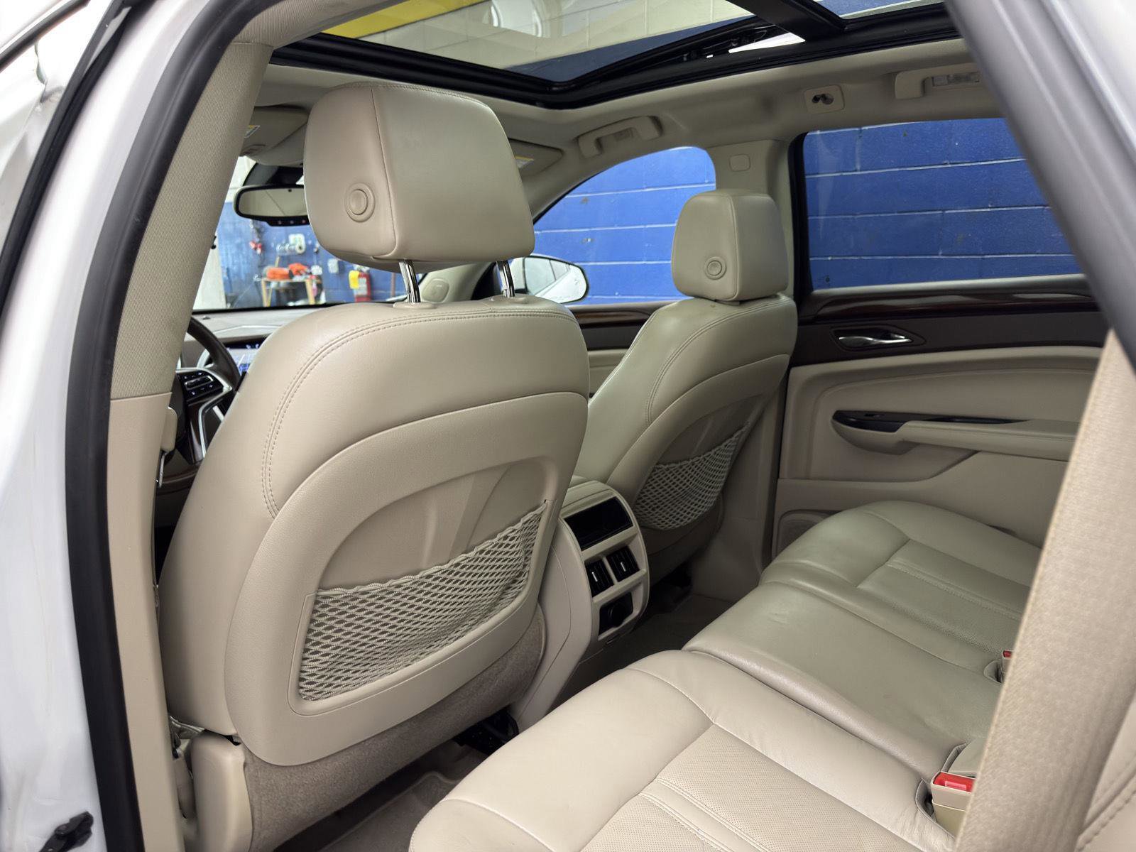 Used 2016 Cadillac SRX Luxury image 27