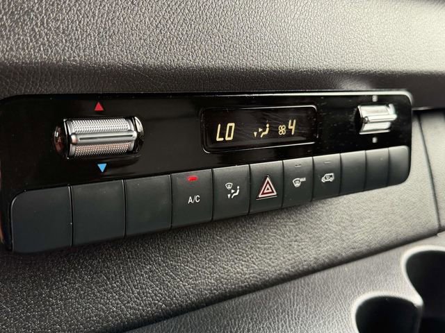 Used 2025 Mercedes-Benz Sprinter 2500 image 21