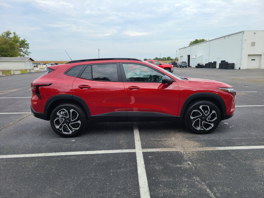 New 2026 Chevrolet Trax RS w/ Driver Confidence Package FWD image 8