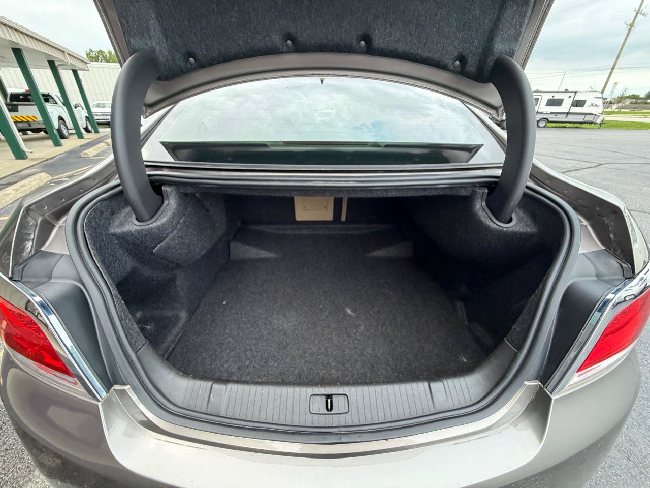 Used 2011 Buick LaCrosse CX FWD image 10