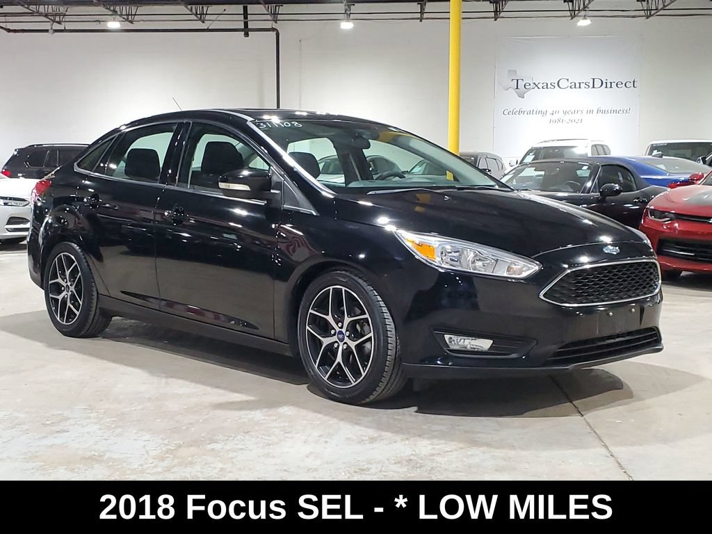 Used 2018 Ford Focus SEL FWD image 3