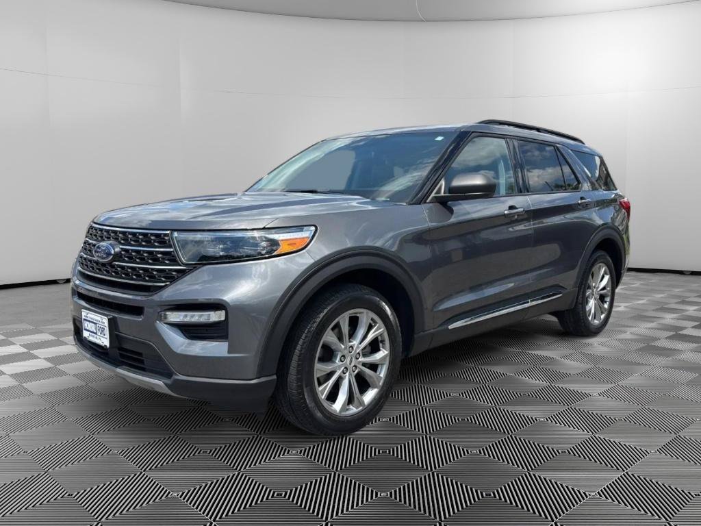 Used 2023 Ford Explorer XLT w/ Equipment Group 202A AWD/4WD image 1