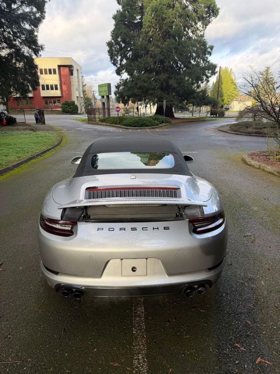 Used 2017 Porsche 911 Carrera image 4