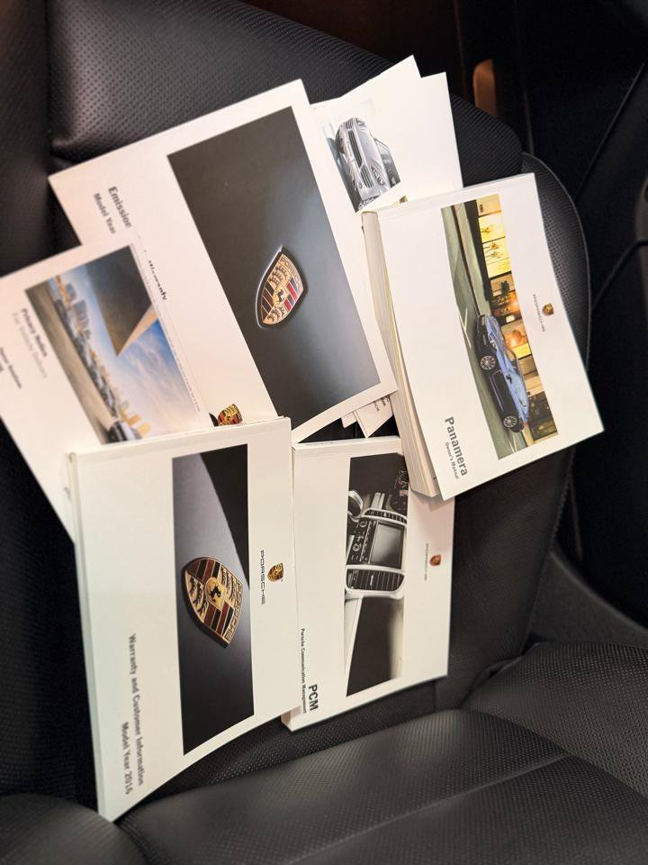 Used 2016 Porsche Panamera 4 AWD/4WD image 36