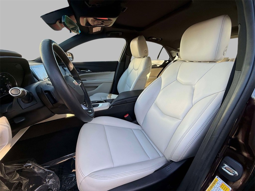 Used 2021 Cadillac CT4 Luxury w/ Sun And Sound Package image 2