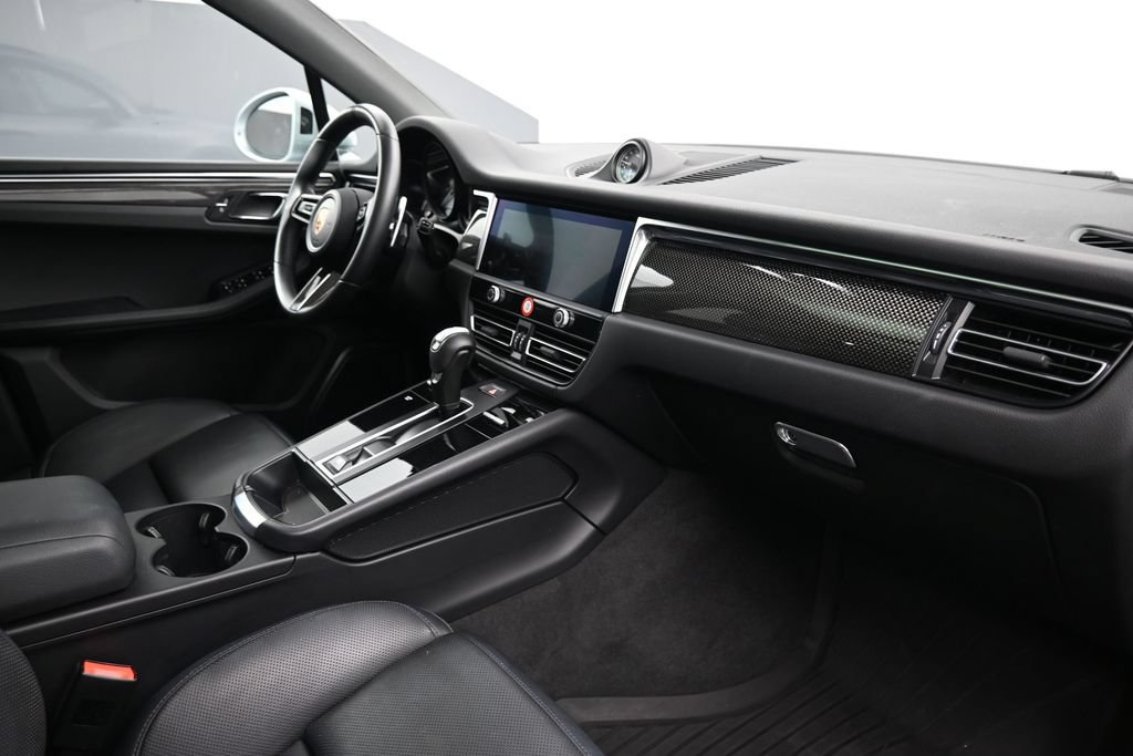 Used 2023 Porsche Macan S AWD/4WD image 14