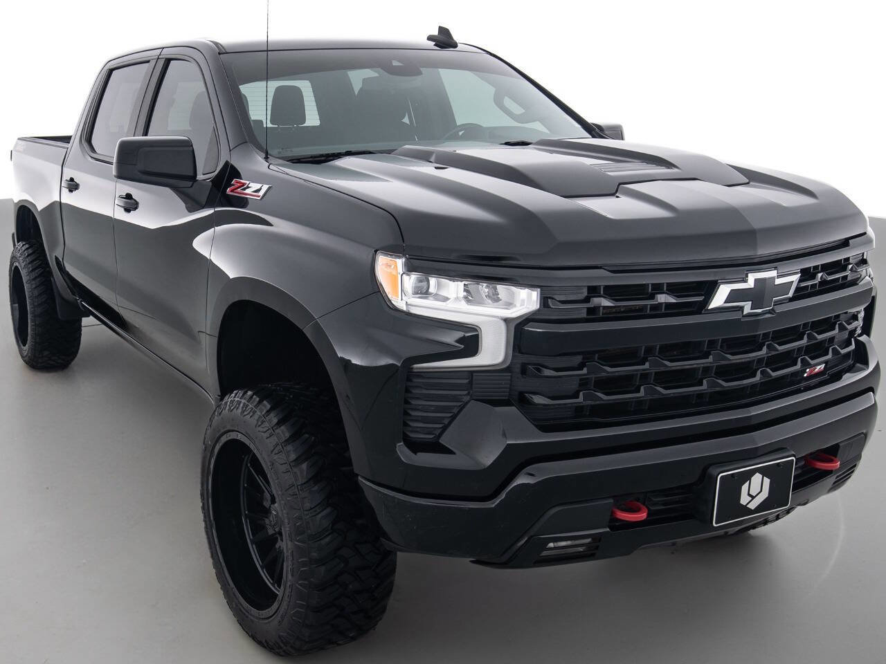 Used 2022 Chevrolet Silverado 1500 LT Trail Boss image 1