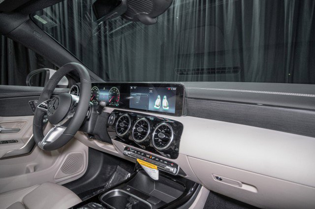 Used 2026 Mercedes-Benz CLA 250 image 15