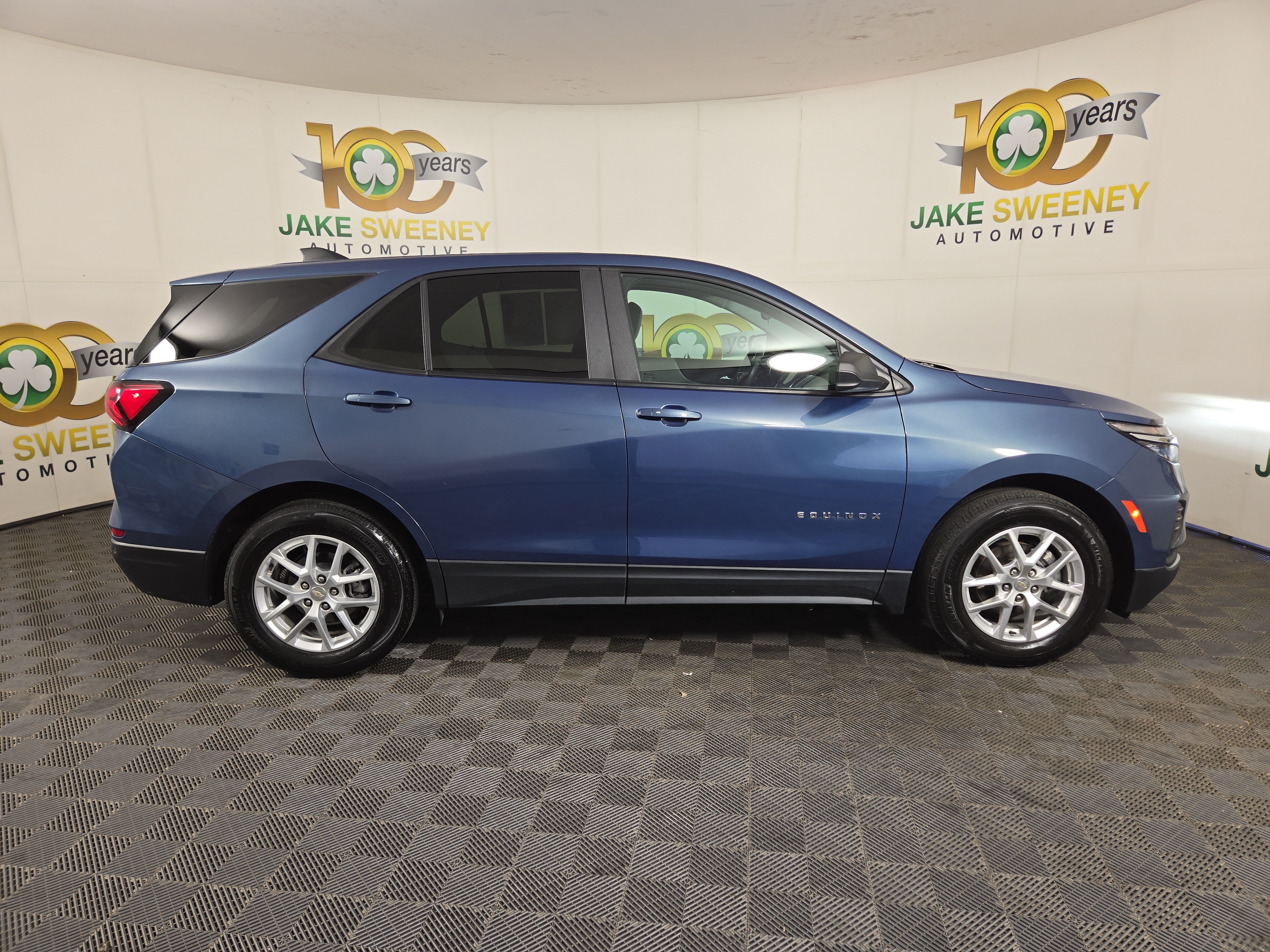 Certified 2024 Chevrolet Equinox LS w/ LS Convenience Package FWD image 10