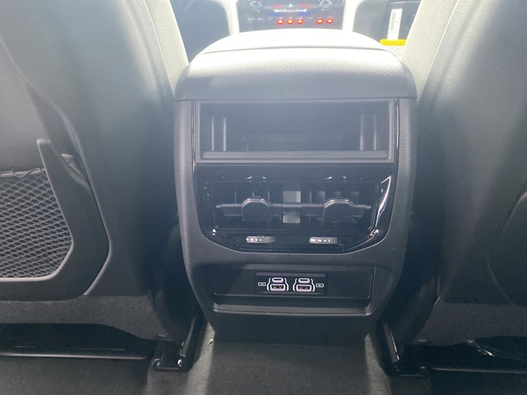 New 2025 Jeep Grand Cherokee Laredo X w/ Trailer Tow Package image 18