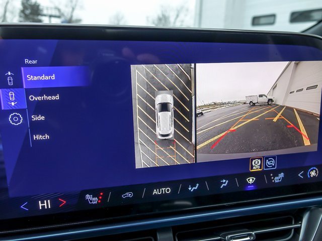 New 2026 Chevrolet Equinox EV LT image 24