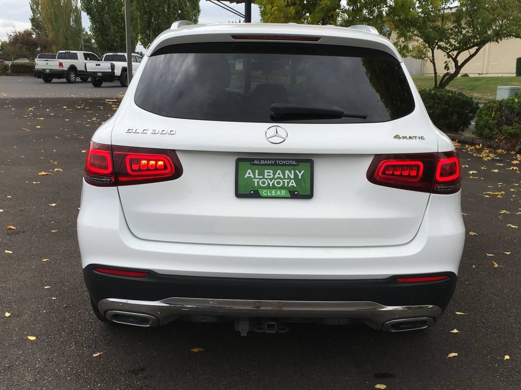 Used 2021 Mercedes-Benz GLC 300 4MATIC image 5