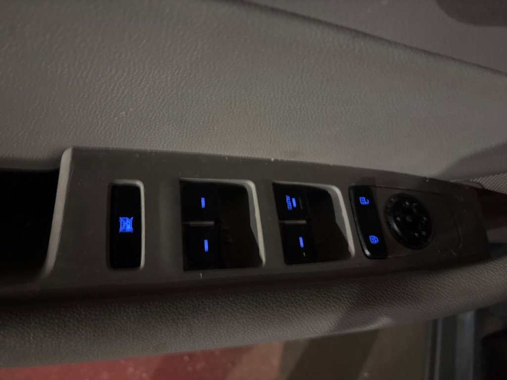 Used 2015 Hyundai Sonata SE w/ Option Group 02 image 17