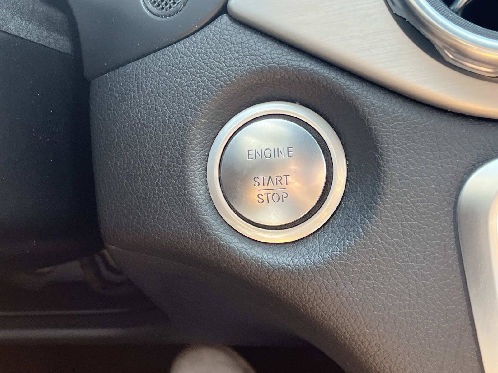 Certified 2020 Mercedes-Benz GLA 250 image 38