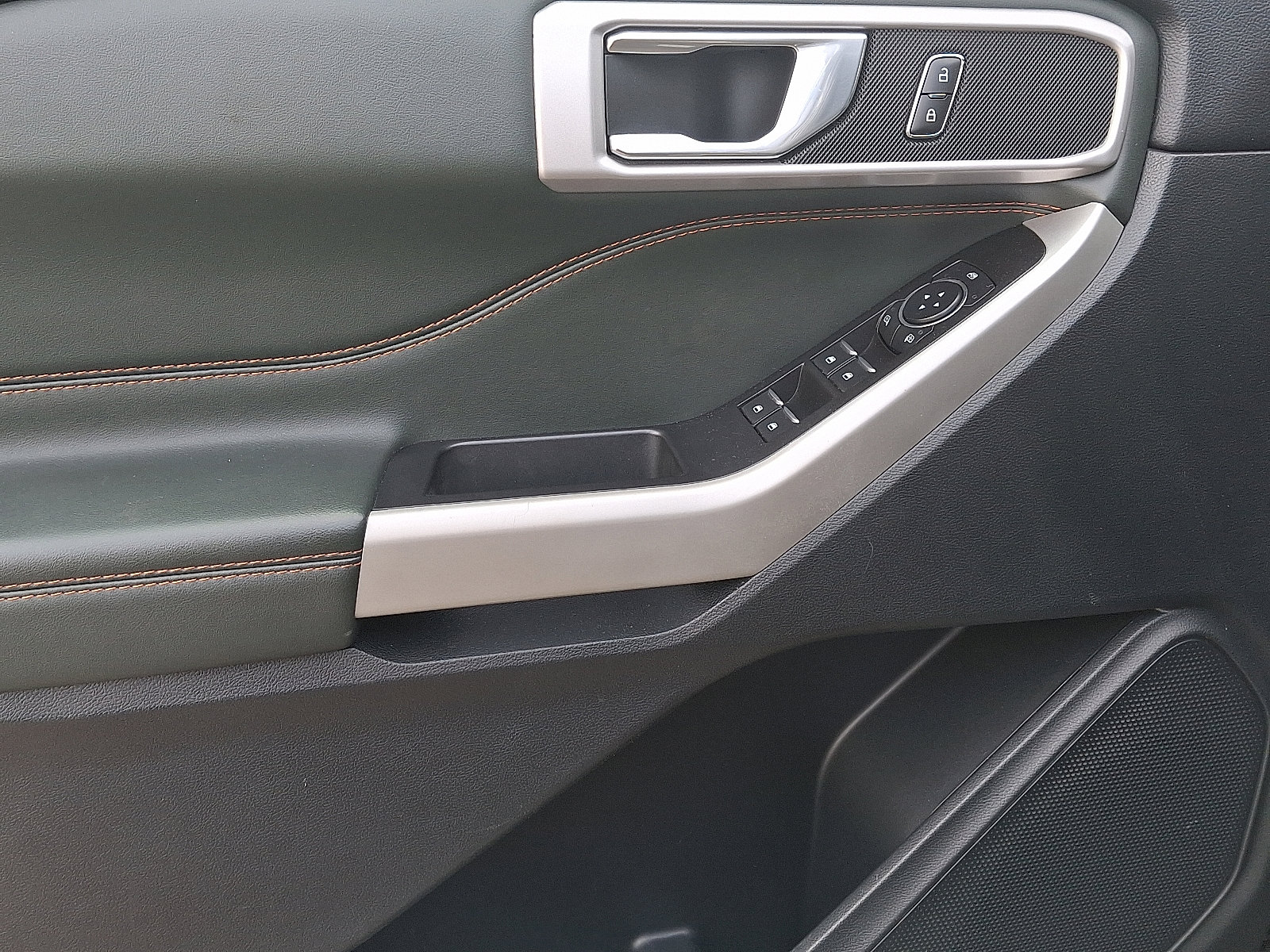 Certified 2022 Ford Explorer Timberline image 11