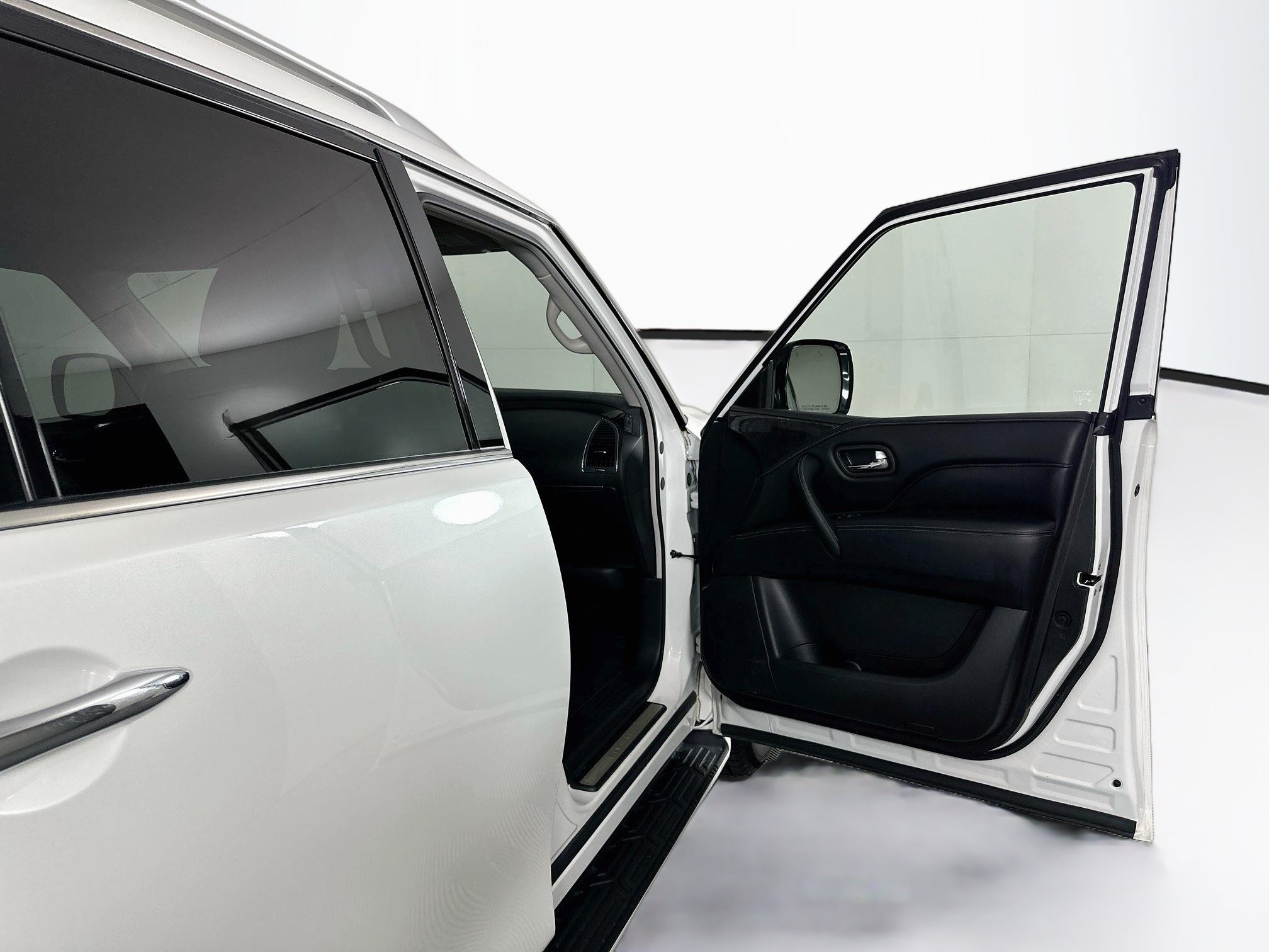 Used 2024 INFINITI QX80 Luxe AWD/4WD image 35