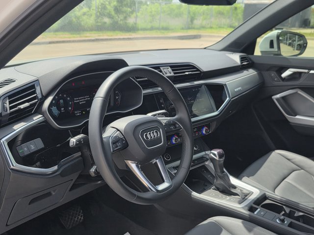 Certified 2024 Audi Q3 2.0T Premium image 13