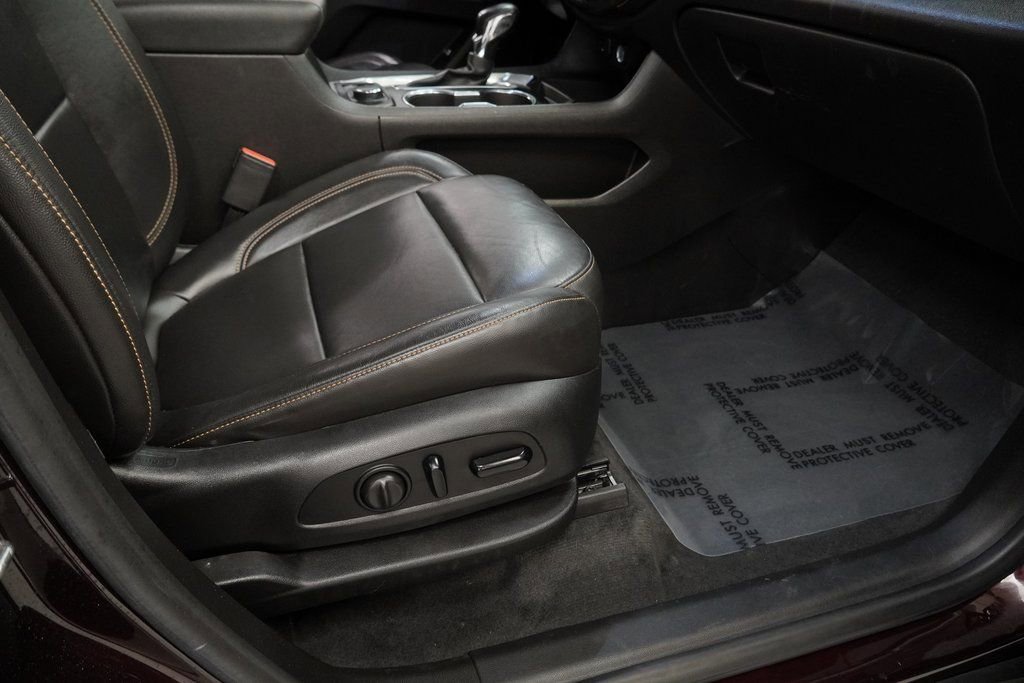 Used 2021 Chevrolet Traverse LT image 49