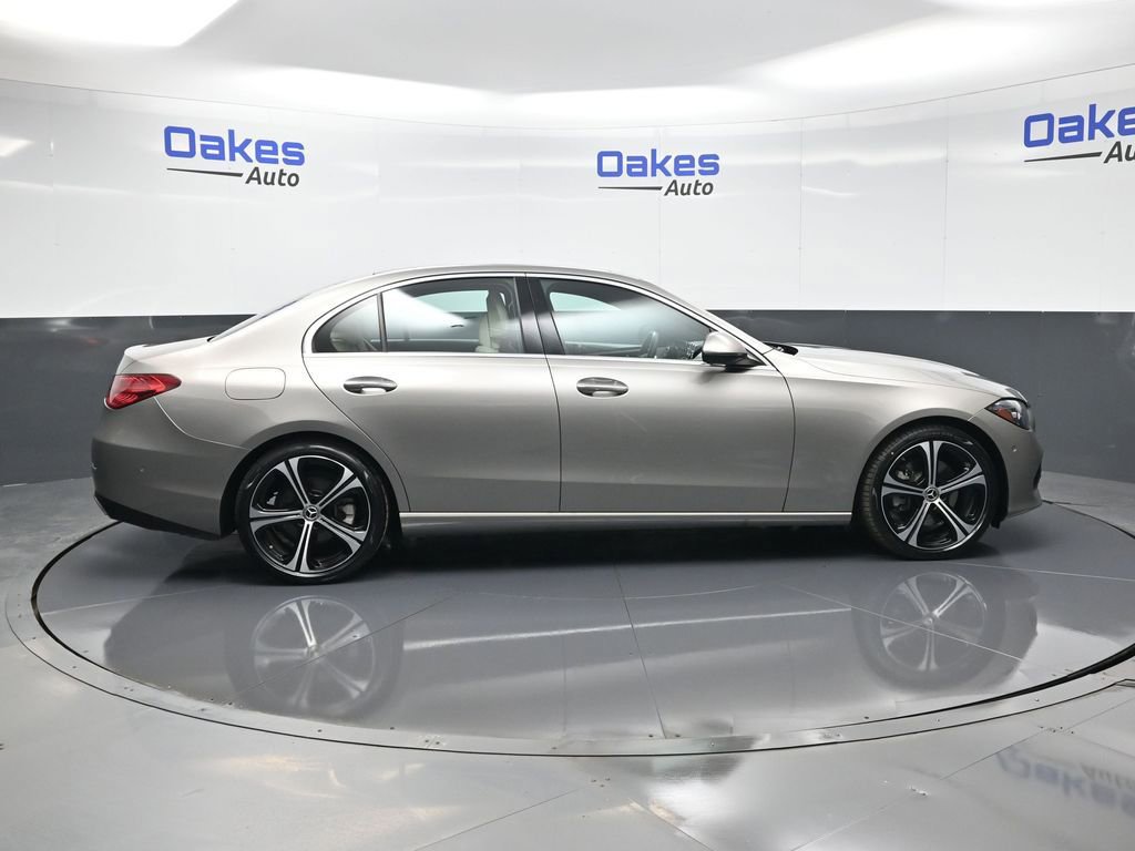 Used 2023 Mercedes-Benz C 300 Sedan image 9