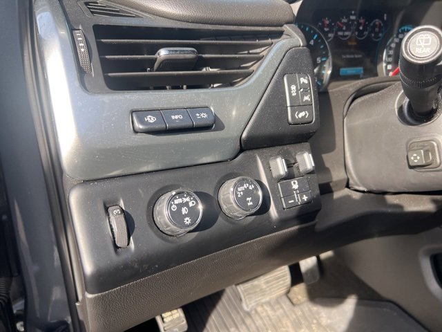 Used 2018 Chevrolet Suburban Premier image 11