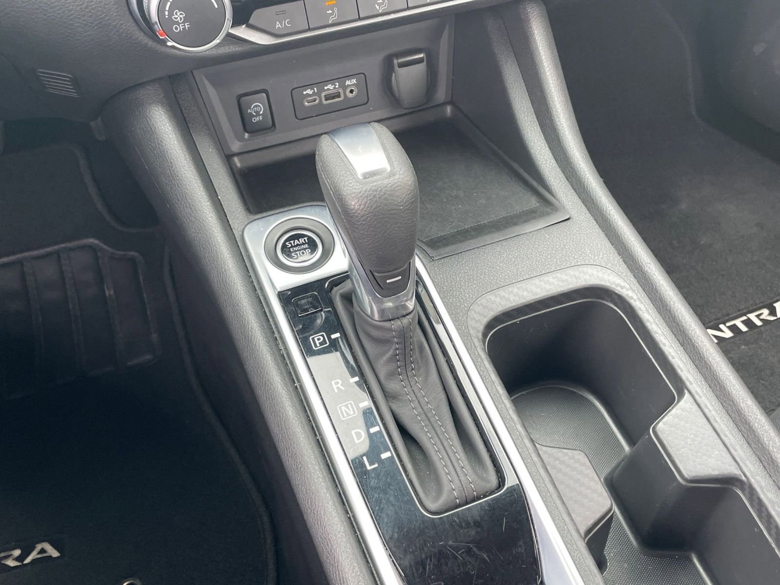 Used 2025 Nissan Sentra SV image 44