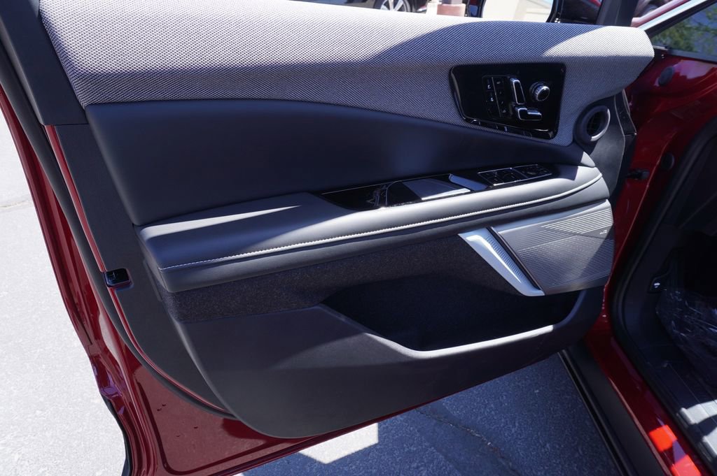 New 2026 Cadillac Optiq Luxury 1 image 14