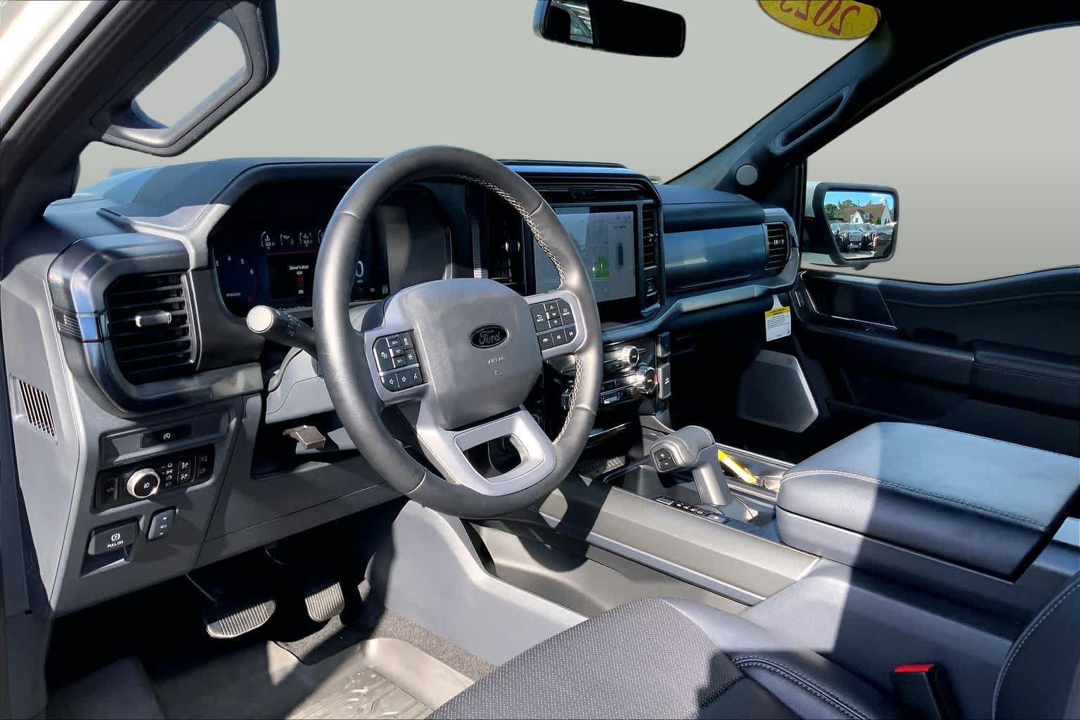 Used 2025 Ford F150 Lariat w/ Equipment Group 502A High AWD/4WD image 17