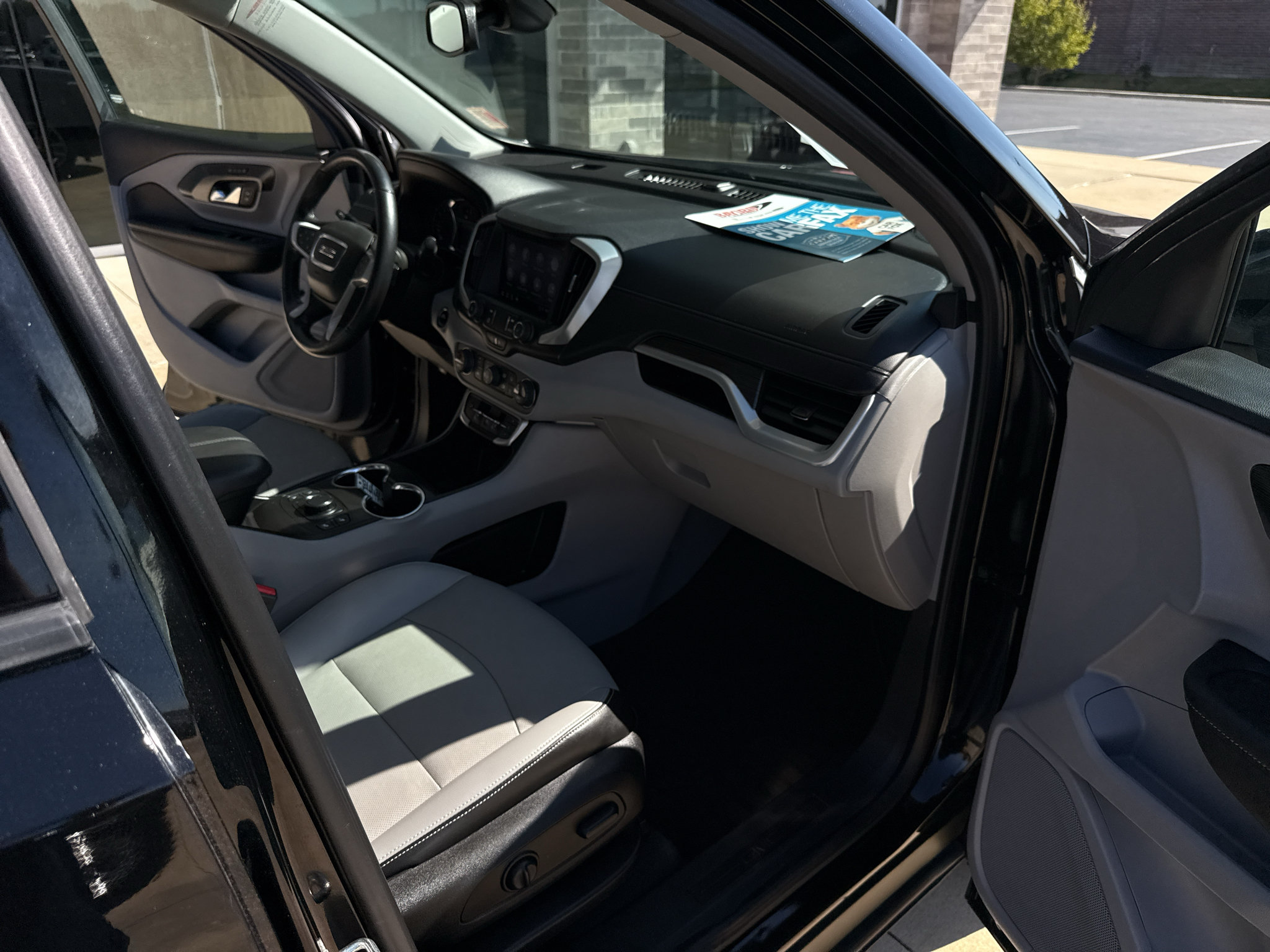 Used 2022 GMC Terrain SLT FWD image 18