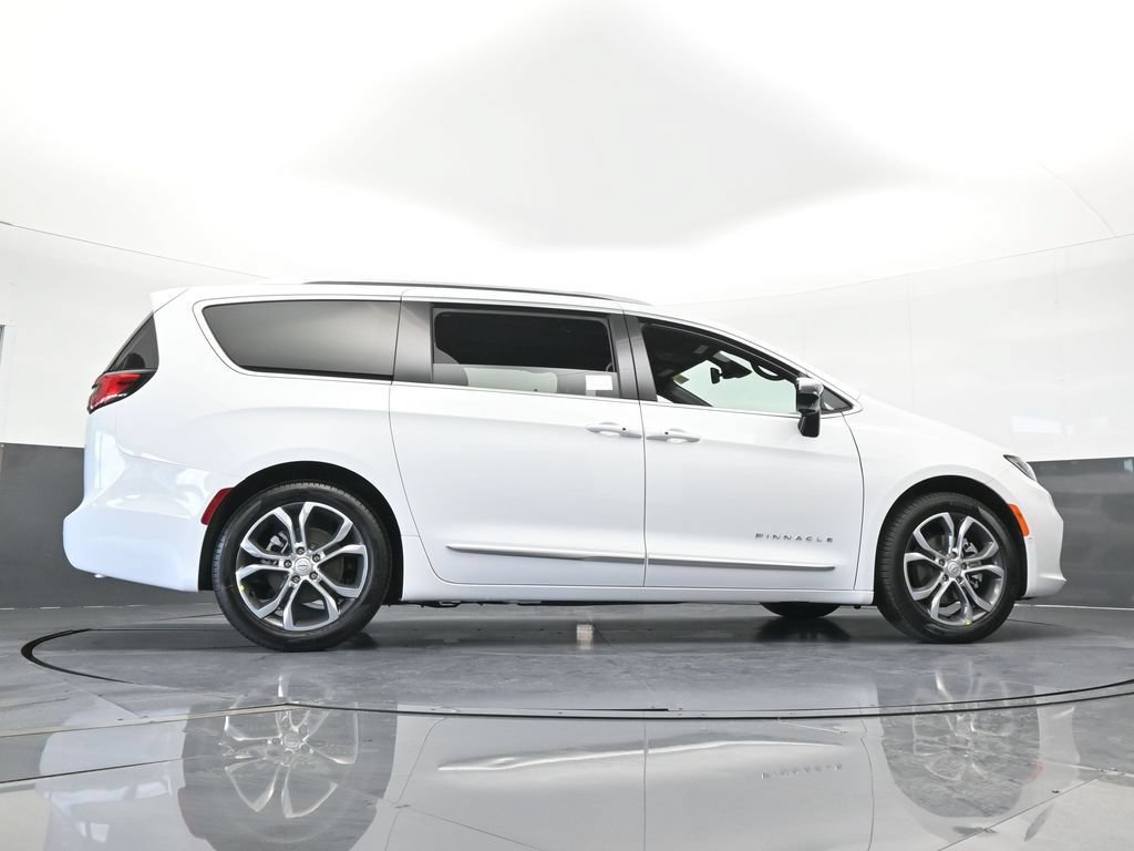 New 2026 Chrysler Pacifica Pinnacle FWD image 61