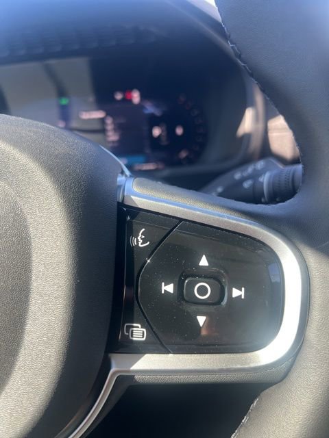 New 2026 Volvo XC90 B5 Plus w/ Protection Package image 14