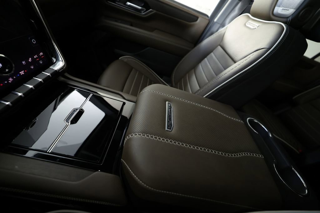 Used 2026 GMC Yukon XL Denali Ultimate w/ LPO, Illumination Package image 46