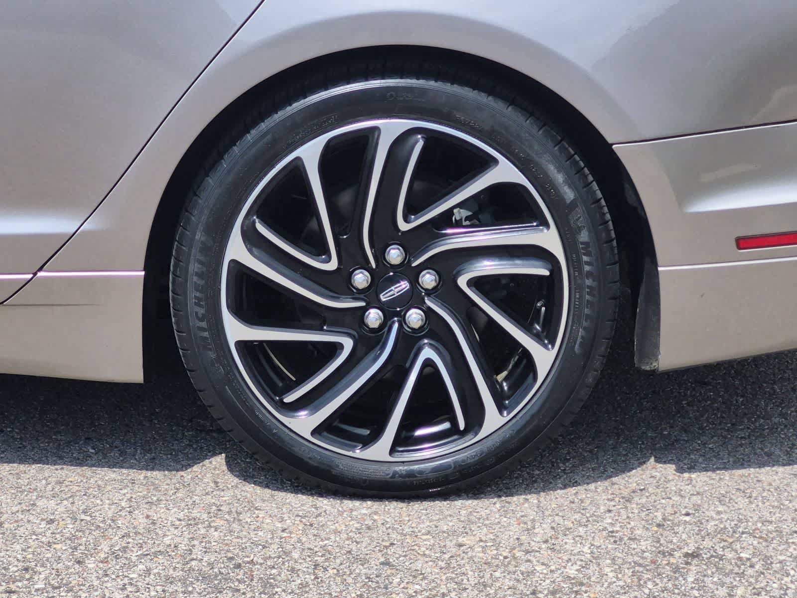 Used 2020 Lincoln MKZ Reserve w/ Elements Package FWD image 14