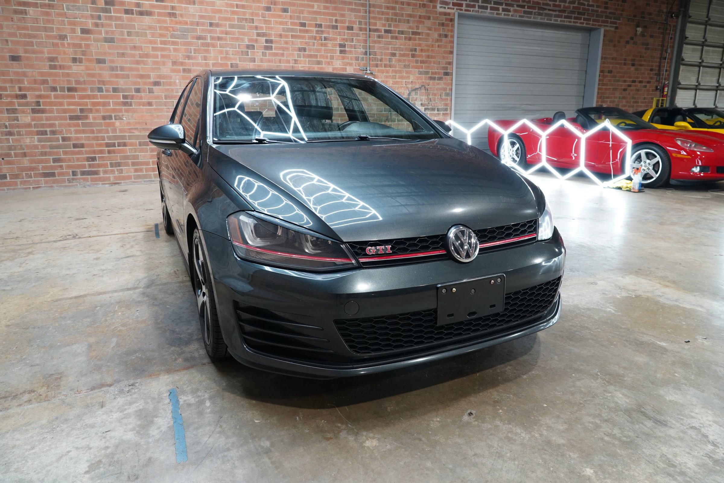 Used 2015 Volkswagen GTI Autobahn w/ Lighting Package (SEL) FWD image 4